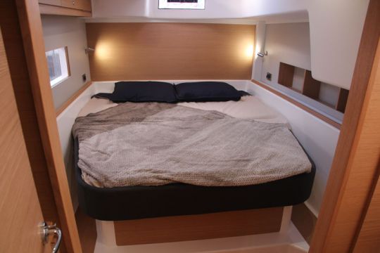 Dufour-Catamaran 48