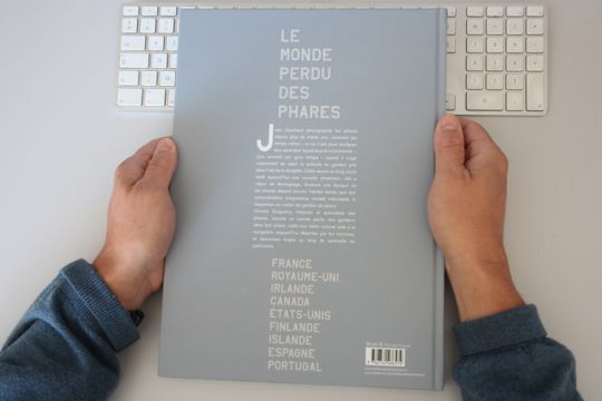 https://www.amazon.fr/monde-perdu-phares-Jean-Guichard/dp/2732486574/bulledair-21/ref=as_li_ss_tl?ie=UTF8&redirect=true&ref_=as_li_tl&linkCode=sl1&tag=bateauxinfo-21&linkId=95d25146a6d84f2693083bb702f4cf54