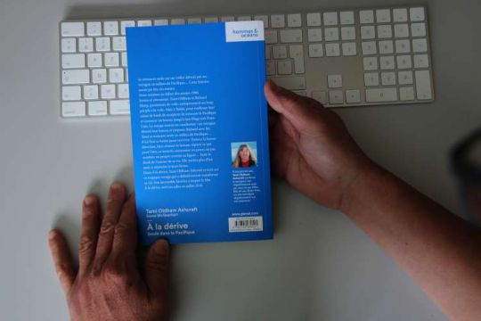 A la dérive - Seule dans le Pacifique