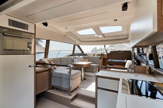 Prestige 460