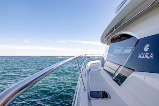 Essai Aquila 44