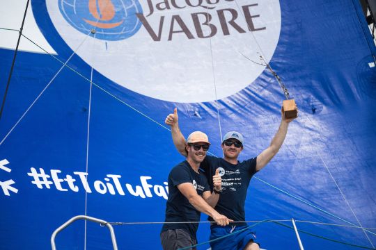 Arrivée de Benjamin Dutreux et Thomas Cardrin à Salvador de Bahia