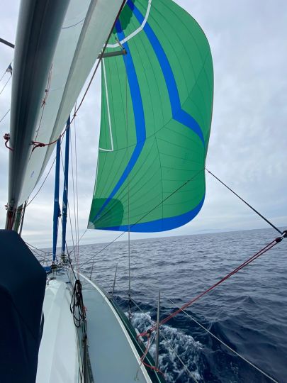 Essai des voiles pendant la traversée Ténérife - El Hierro