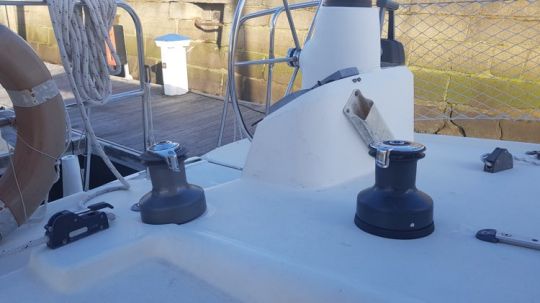 Installation d'un second winch pour aider les manœuvres