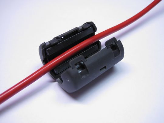 La ferrite pour limiter les perturbations par l'alimentation