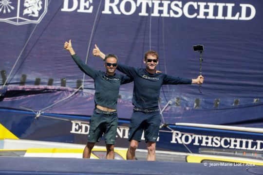 Victoire de Franck Cammas et Charles Caudrelier en Ultim