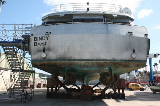 Sections arriÃ¨res de bateaux rapides