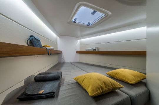 La master cabine à l'avant du First 36