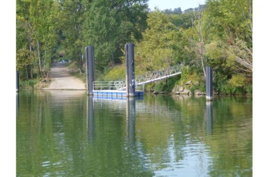Le ponton du restaurant du chef étoilé Paul Bocuse (Photo : Philippe Costeur)