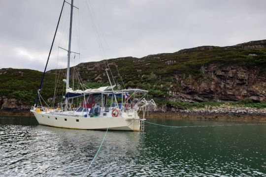 Arthur au mouillage dans les Crowlin Islands