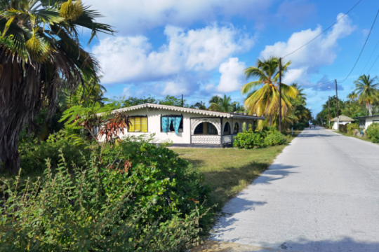 Rue principale dans le village d'Ohotu ©Julie Leveugle