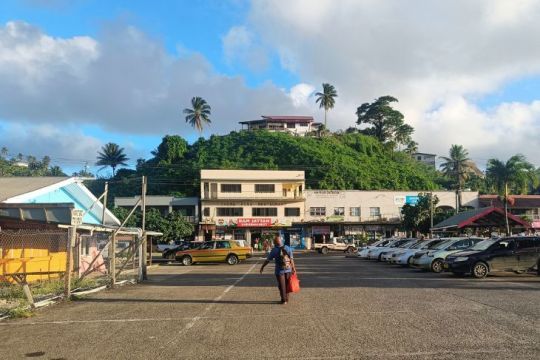 Place principale de Savusavu ©Julie Leveugle