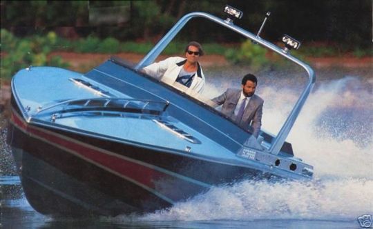 Un Wellcraft dans Deux Flics à Miami