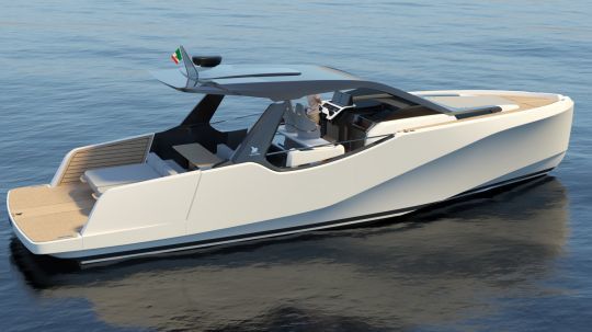 Le premier Italia Yachts à moteur, le IY 43 Veloce