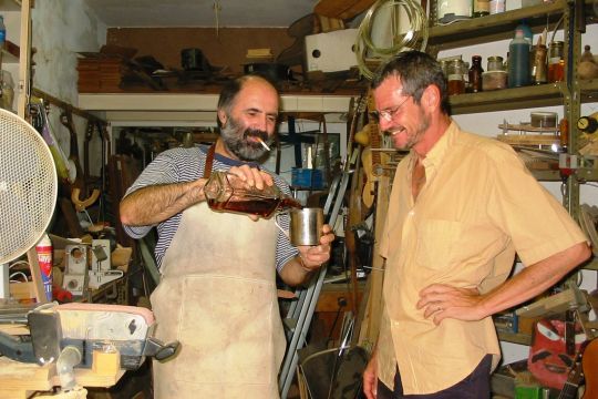 Autour d'un verre de madère dans l'atelier de Carlos Jorge