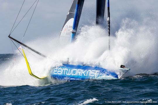 L'IMOCA Teamwork termine 8e avec un run à 25,4 noeuds sur 3,4 minutes © Jean-Marie Liot