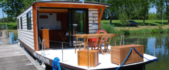 Le "Soleil d'Aquitaine", un coche solaire "zéro carbone" et confortable © Dominique Renouf - Bateaux pour la planète