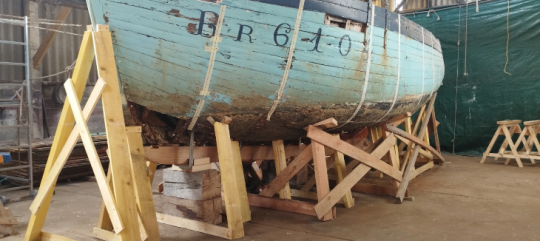 La Mouette en chantier de restauration, après son rachat par l'association Tri Martolod © Coquillierlamouette