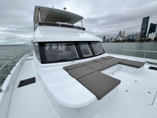 The Iliad 53 F features modern, elegant lines