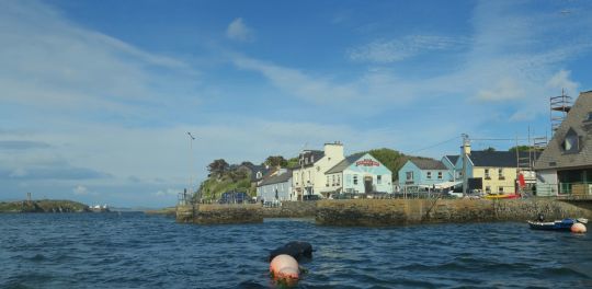 Pubs et restaurants, sur le quai de Crookhaven