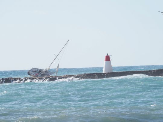 L'entrée du Port de Carry est difficile par vent d'Est ©Maxime Leriche