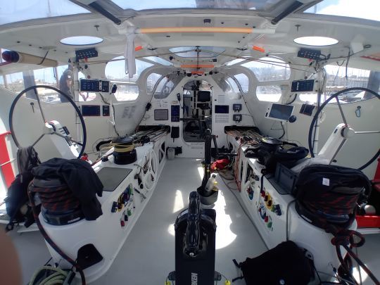 Le cockpit d'Actual Ultim 3 ©Maxime Leriche