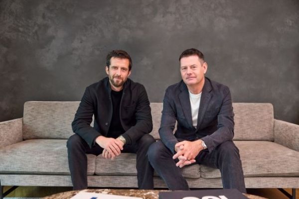 Chris Welch e Karel Kom�rek sono i co-fondatori dell'American Racing Challenger Team USA