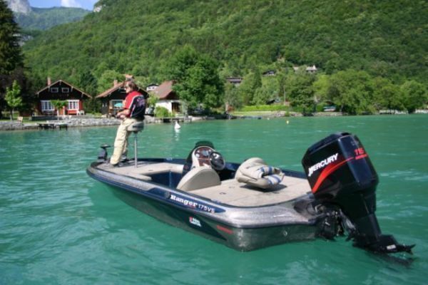 Il Bass Boat  progettato specificamente per la pesca