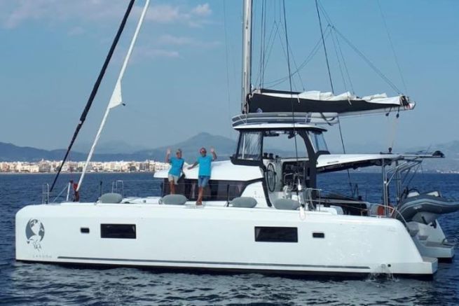 Alain e Fabiola a bordo di Va'a, il loro Lagoon 42