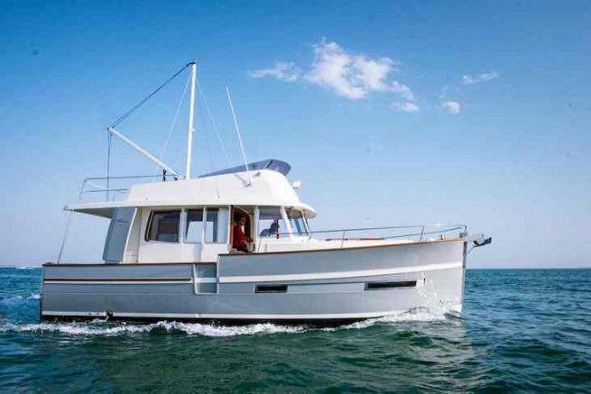 Trawler 34 di Rhea Marine