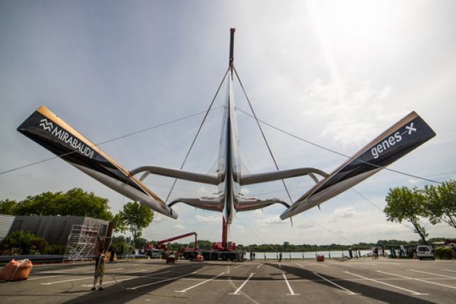 Il trimarano da corsa pi grande del mondo rivisitato per il Trofeo Jules Verne