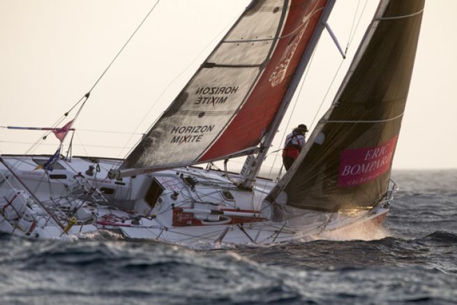 La flotta del Solitaire du Figaro costretta a radunare A Coruña