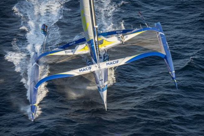 Il trimarano Macif