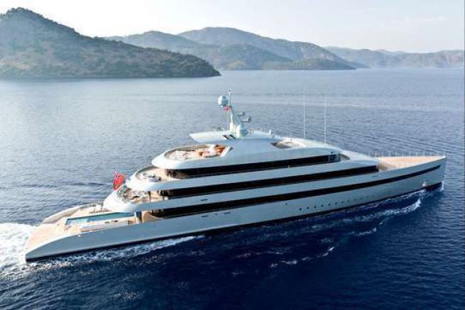 I primi 3 superyacht con i più bei disegni e le più belle finiture esterne Savannah, superyacht del cantiere Feadship
