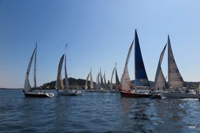 Percorso completato per gli I velisti solitari coinvolti nella 900 Nautica di Saint-Tropez