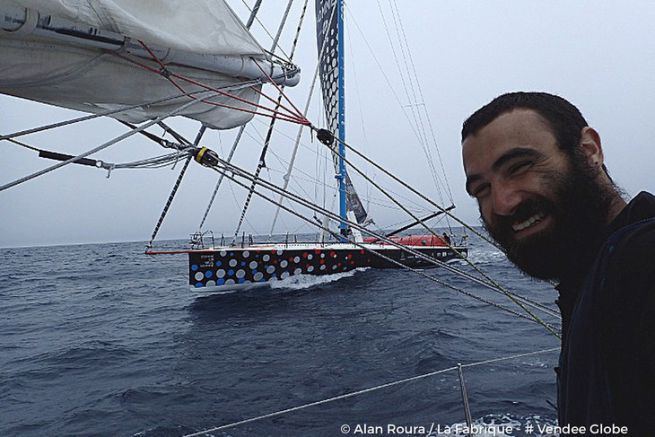 Alan Roura e Eric Bellion navigano fianco a fianco nel cuore dell'Oceano Indiano