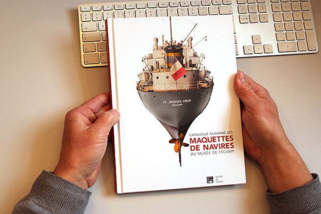 Modello di catalogo del Museo di Fécamp Il libro dei modelli del Museo di Fécamp