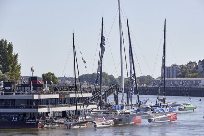 I trimarani al pontile dei Chantiers