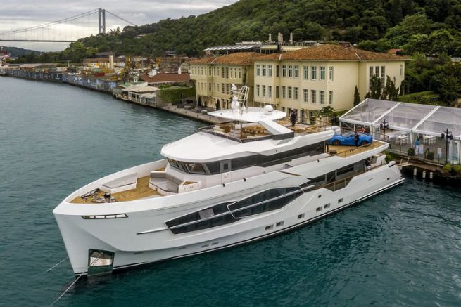 Numarine presenta il suo primo yacht Explorer per viaggi intorno al mondo Il Numarine 32 XP, il primo yacht Explorer del cantiere turco