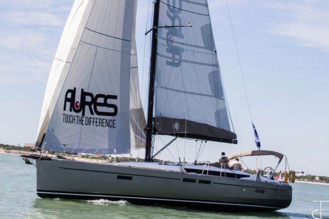 Micoton 7: una francese Sun Odyssey 479 che corre sul transatlantico