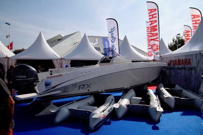 Il prototipo del 27 RX sullo stand del Grand Pavois de La Rochelle