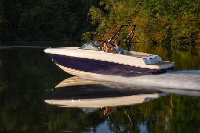 Il nuovo VR4 di Bayliner