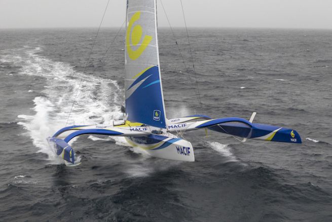 Il trimarano Macif