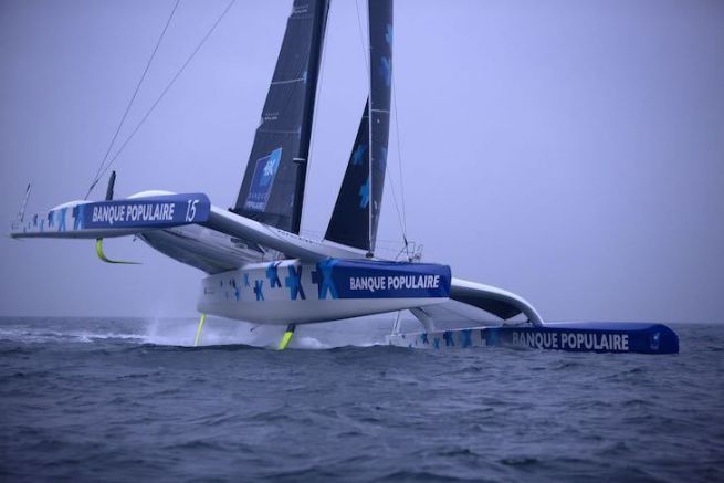 Il Maxi Banque Populaire IX si  capovolto durante la notte tra il 13 e il 14 aprile 2018 - intorno alle 3 del mattino - mentre si trovava al largo delle coste marocchine. Il maxi trimarano ha lasciato Lorient il 10 aprile per dirigersi verso il Mediterraneo per gareggiare nel Nice UltiMed, la prima gara della stagione, che sar lanciata il 2 maggio