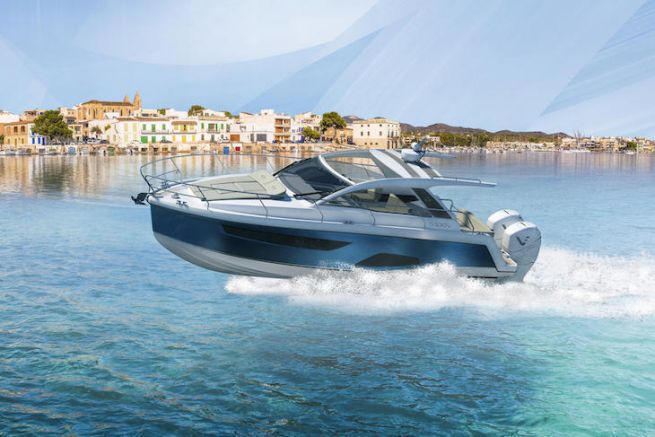 Sealine S330v, una versione fuoribordo per il suo modello di successo di incrociatore sportivo Sealine S330v, fuoribordo per sport da crociera