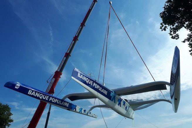 Un altro cantiere per la Maxi Banque Populaire IX Maxi Banque Populaire IX lascia il cantiere Multiplast di Vannes
