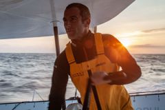 Armel le Clac'h presenta il suo trimarano Maxi Solo Banque Populaire IX