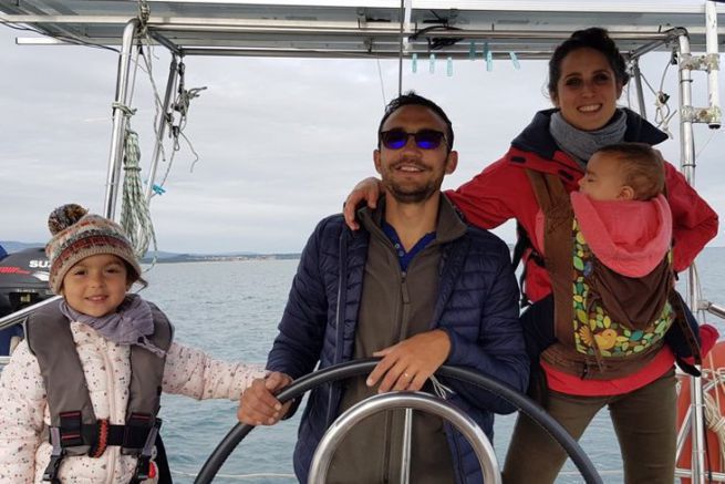 Verso di noi, un viaggio in barca a vela per rifocalizzarsi sulla famiglia