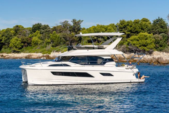 Tariffe del catamarano Aquila 44, attrezzatura molto giocosa e inarrestabile
