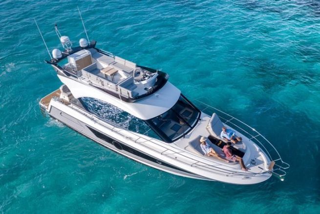 Prezzi e alternative dell'MC 52, un motore per mini yacht molto completo